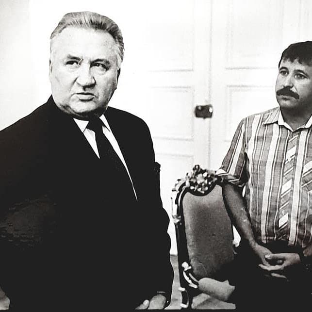 Záber z filmu Vážený pán oný, premiér